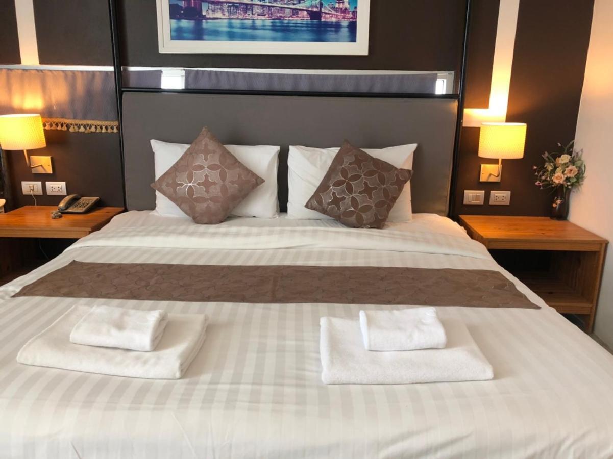 Lg Lemon Grass Hotel Na Chom Thian Eksteriør billede