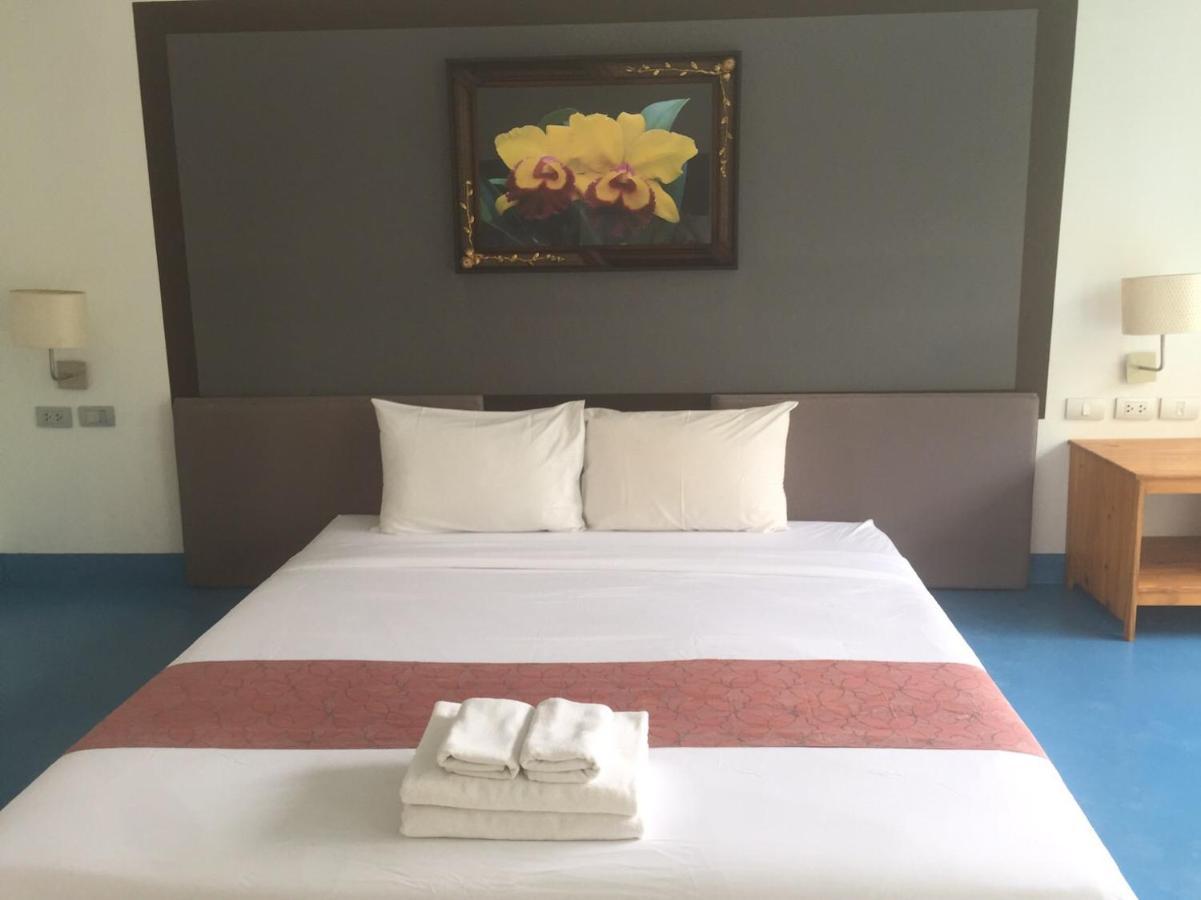 Lg Lemon Grass Hotel Na Chom Thian Eksteriør billede