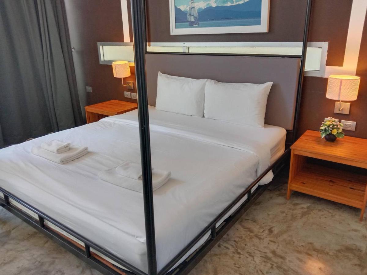 Lg Lemon Grass Hotel Na Chom Thian Eksteriør billede